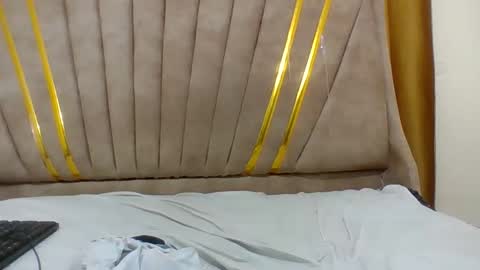 Snapshot of hottie_mammy chatting on May 4, 12:45 pm hottie_mammy online show from May 4, 12:45 pm