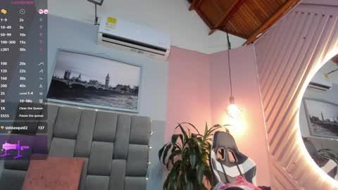Snapshot of hottie_mine_ chatting on December 22, 8:47 pm 2pm - 9pm GMT-5 online show from December 22, 8:47 pm