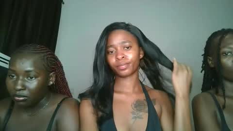 hottie_mistie online show from April 16, 9:15 pm