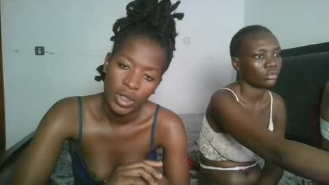 hottie_mistie online show from June 27, 12:22 pm