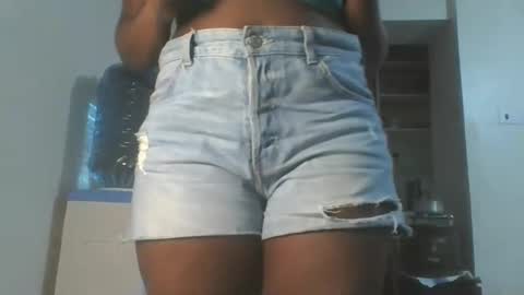 Snapshot of hottie_vera chatting on October 12, 8:46 am vera online show from October 12, 8:46 am