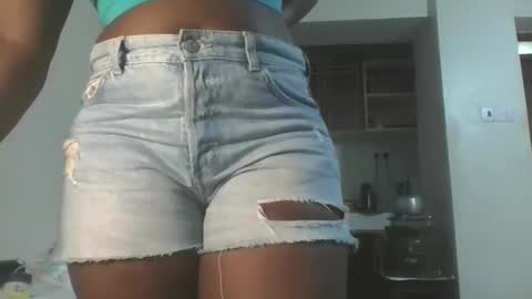 Snapshot of hottie_vera chatting on November 15, 8:22 am vera online show from November 15, 8:22 am