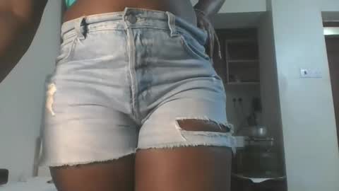 Snapshot of hottie_vera chatting on November 17, 7:19 pm vera online show from November 17, 7:19 pm