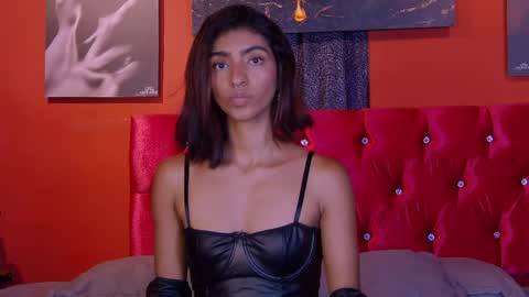 Snapshot of hottie_veronica chatting on April 17, 8:01 pm Veronica independent model online show from April 17, 8:01 pm