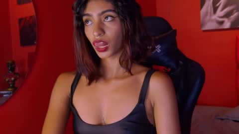 Snapshot of hottie_veronica chatting on May 1, 8:46 pm Veronica independent model online show from May 1, 8:46 pm