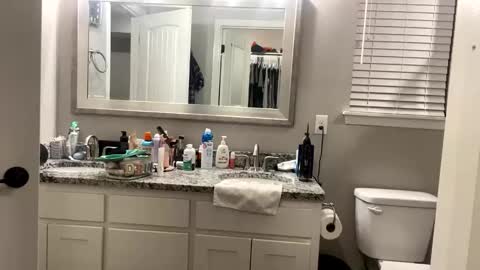 hottiewithabody101 online show from November 17, 8:14 pm