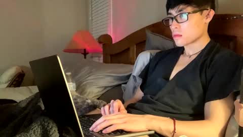 hottiewithabody101 online show from March 29, 12:43 am