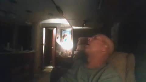 hottoddy1010 online show from April 19, 6:02 am