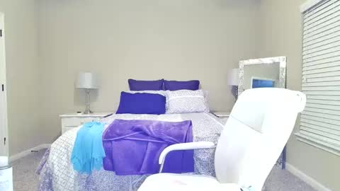 Maggie online show from November 21, 5:39 am