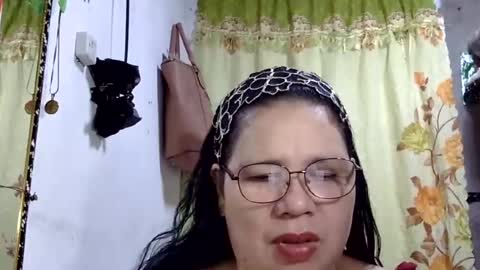 Snapshot of hottycrissy4u chatting on July 6, 11:51 am hottycrissy4u online show from July 6, 11:51 am