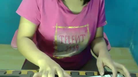 hottypinay300716 online show from March 13, 8:15 pm