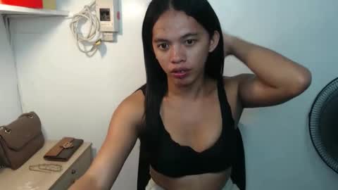 Snapshot of hotvalentina_ chatting on May 10, 11:04 am Valentina3 online show from May 10, 11:04 am