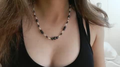 Snapshot of hotwinterxx chatting on April 29, 7:23 am Hotwixx online show from April 29, 7:23 am