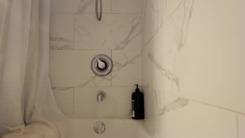 Snapshot of houdicky2 chatting on September 27, 9:47 am houdicky2 online show from September 27, 9:47 am