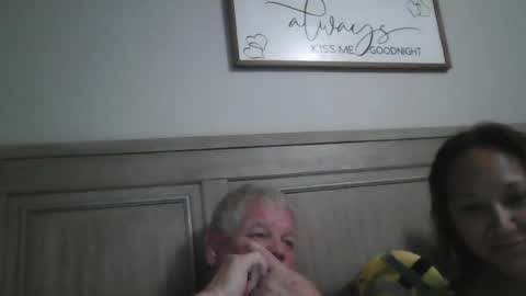 Snapshot of housedividedcouple chatting on July 2, 2:33 am Housedividedcouple online show from July 2, 2:33 am