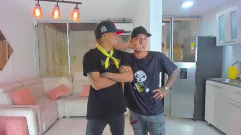 Snapshot of houseofwarrios chatting on November 11, 5:40 am we are Harry Jersi pablo and our mod talco online show from November 11, 5:40 am