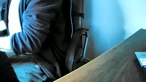 Peter online show from March 15, 7:09 pm