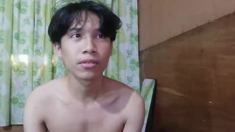 Snapshot of hrdfvcker_james chatting on June 2, 9:11 am hrdfvcker_james online show from June 2, 9:11 am