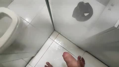 Snapshot of hricieri chatting on January 3, 12:00 am Henrique online show from January 3, 12:00 am