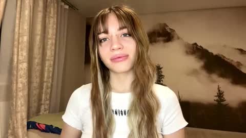 hsiuscherich online show from December 17, 2:12 pm