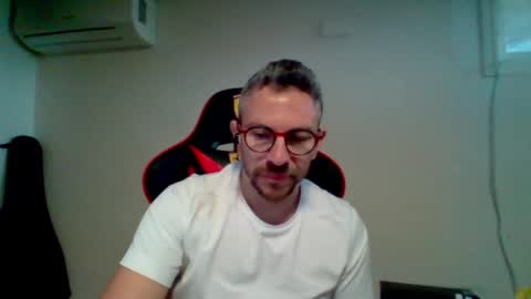 huge__cumshot online show from April 5, 2:25 pm
