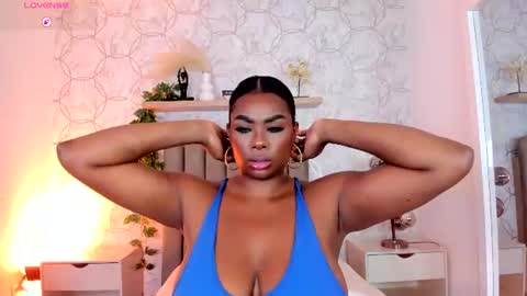Snapshot of huge_boobs_ebony chatting on July 6, 7:16 pm huge boobs ebony online show from July 6, 7:16 pm