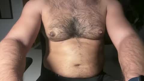 Snapshot of huge_moth chatting on December 3, 5:00 pm huge_moth online show from December 3, 5:00 pm