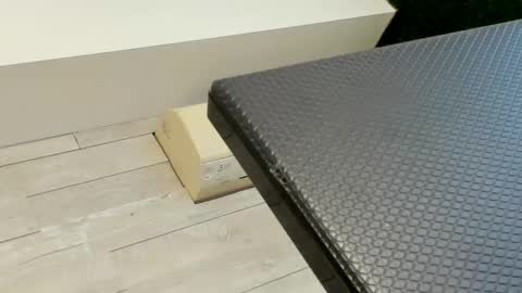 Snapshot of hugeboobserin chatting on March 3, 7:32 am Erin online show from March 3, 7:32 am