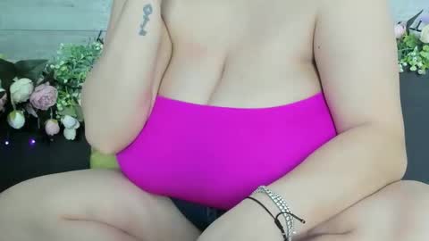 Erin online show from February 5, 5:23 am