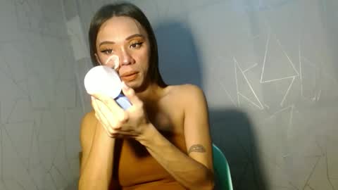 Snapshot of hugecock_caraxx chatting on June 6, 10:14 pm Cara online show from June 6, 10:14 pm