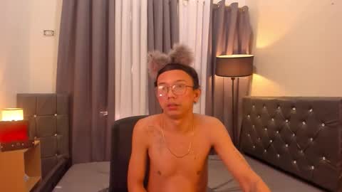 Snapshot of hugecock_pretty714250 chatting on November 30, 12:58 am hugecock_pretty714250 online show from November 30, 12:58 am