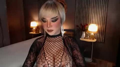 Christine online show from December 3, 9:29 am