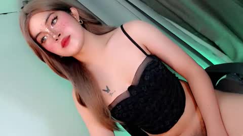 Yhanie online show from February 17, 10:38 pm