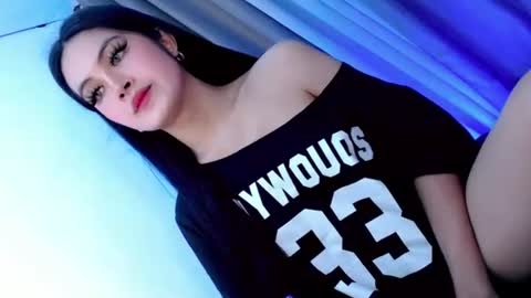 Yhanie online show from June 23, 12:08 am