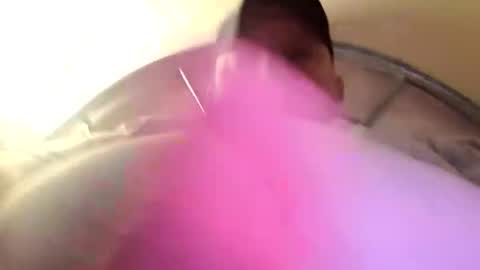 Snapshot of hugecummer10 chatting on January 10, 2:24 am hugecummer10 online show from January 10, 2:24 am