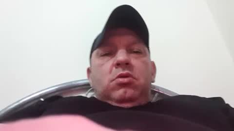 Snapshot of hugecummer10 chatting on January 12, 3:39 pm hugecummer10 online show from January 12, 3:39 pm