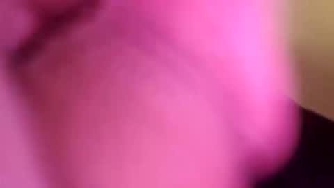 Snapshot of hugecummer10 chatting on January 18, 1:20 am hugecummer10 online show from January 18, 1:20 am