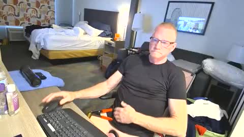 Snapshot of hugentuscaloosa chatting on May 3, 8:37 pm CAROLINA TIM online show from May 3, 8:37 pm