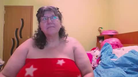 HugeTitsXXX online show from October 14, 12:11 am