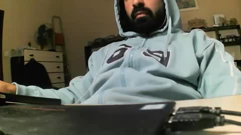 hugeveiny online show from November 28, 5:26 pm