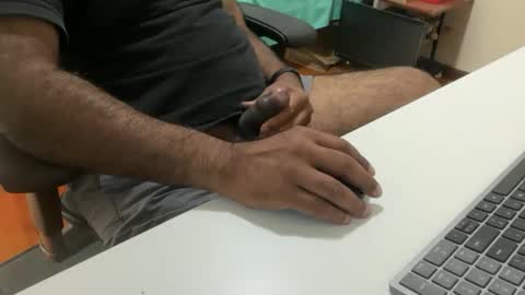 Snapshot of hugo_bulls chatting on February 22, 4:35 am HunkyLover online show from February 22, 4:35 am