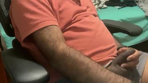 Snapshot of hugo_bulls chatting on April 23, 12:26 pm HunkyLover online show from April 23, 12:26 pm