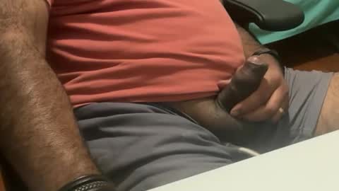 Snapshot of hugo_bulls chatting on April 26, 9:51 am HunkyLover online show from April 26, 9:51 am