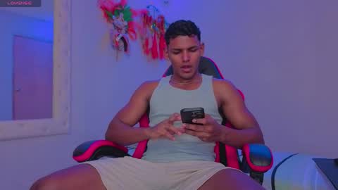 Hugo Cano online show from April 12, 1:54 am