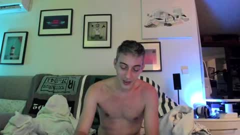 Hugo online show from December 1, 4:29 pm