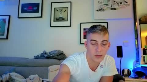 Hugo online show from November 8, 3:45 pm