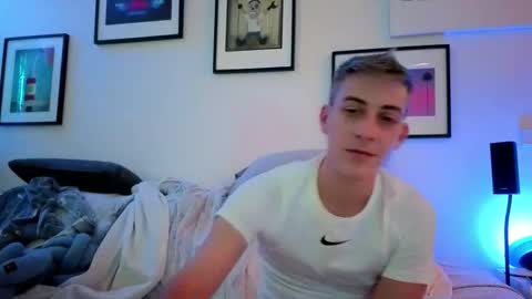 Hugo online show from January 15, 8:56 pm