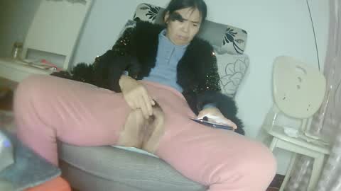 hujiajia520321431 online show from March 20, 11:37 am