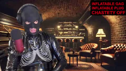 Snapshot of humandr0id chatting on January 18, 7:49 am Humandroid online show from January 18, 7:49 am