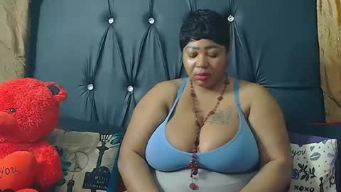 humongoustitss500929 online show from September 13, 3:34 pm